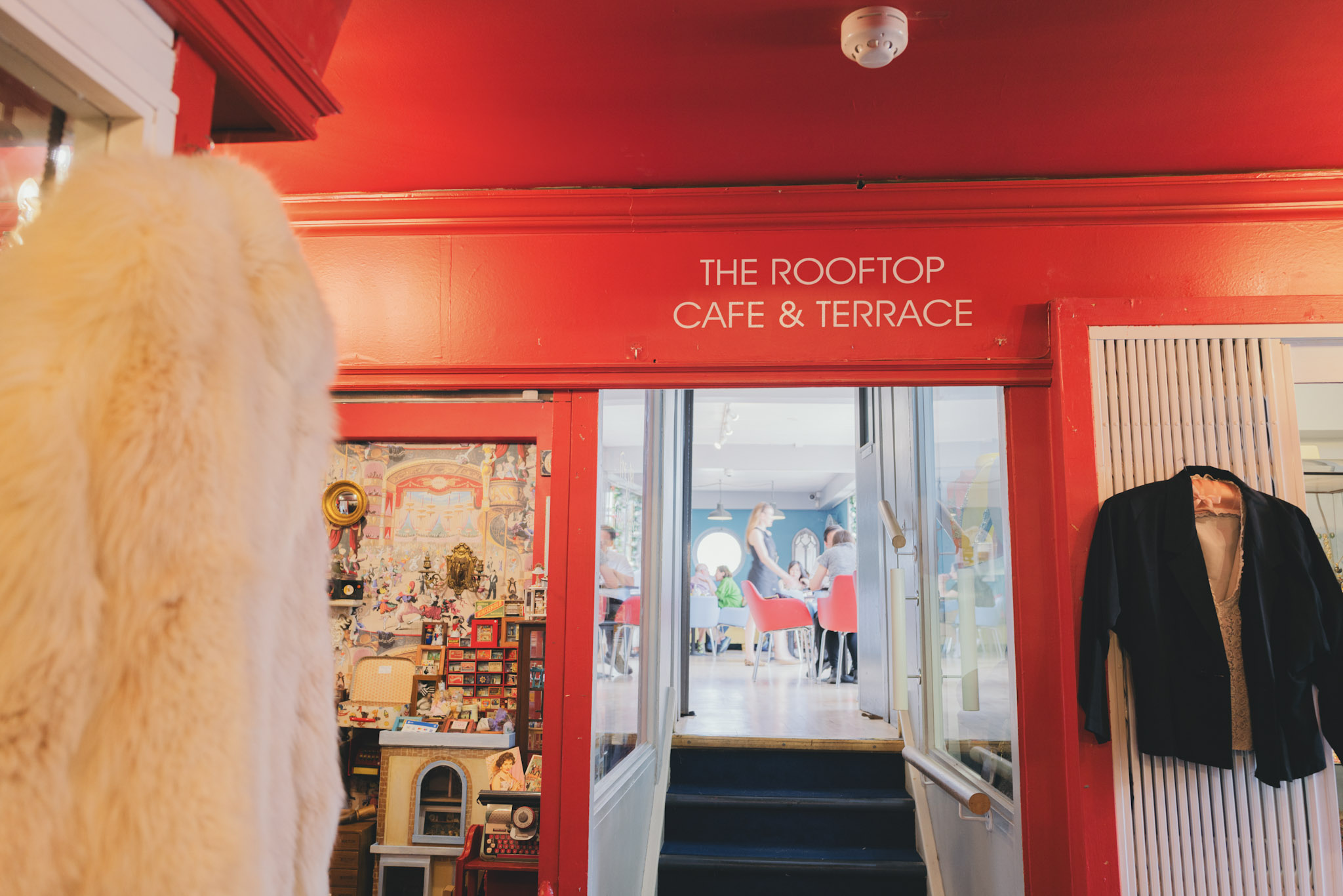 アルフィーズ・アンティーク・マーケット（Alfies Antique Market）：屋上のカフェ