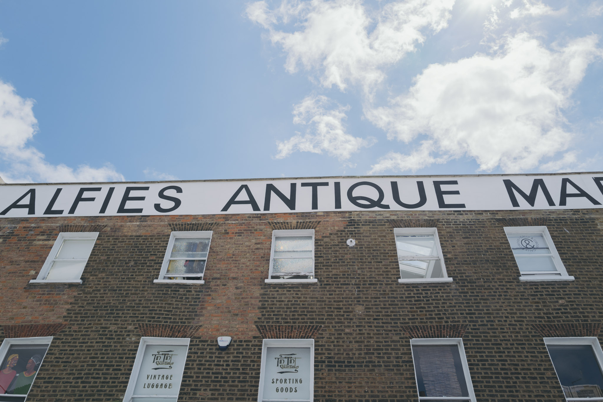 アルフィーズ・アンティーク・マーケット（Alfies Antique Market）