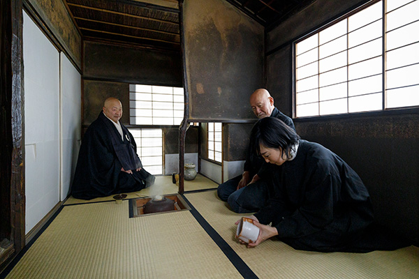 大徳寺、山田宗正御住職、辻村史朗、永松仁美
