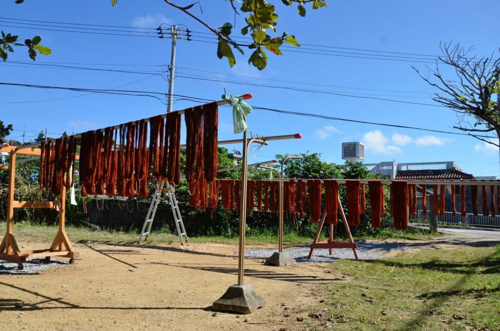 久米島紬（草木染め）